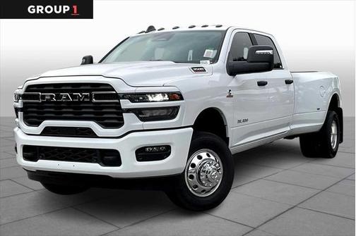 2025 RAM 3500 Lone Star Crew Cab 4x4 8' Box