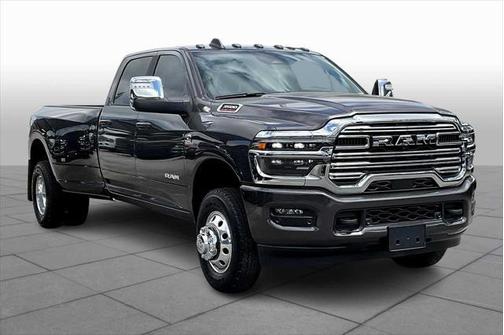 2025 RAM 3500 Laramie Crew Cab 4x4 8' Box