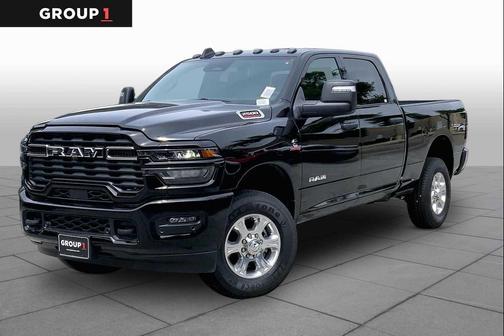 Diamond Black Crystal Pearlcoat 2026 RAM 2500 Lone Star Crew Cab 4x4 6'4' Box