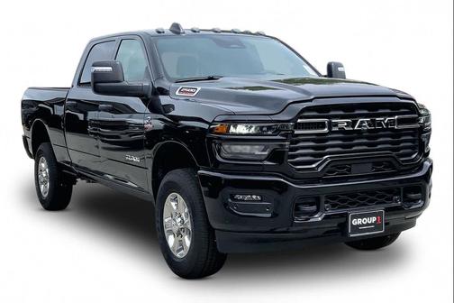 Diamond Black Crystal Pearlcoat 2026 RAM 2500 Lone Star Crew Cab 4x4 6'4' Box