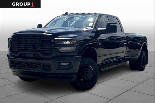 2025 RAM 3500 Tradesman Crew Cab 4x4 8' Box