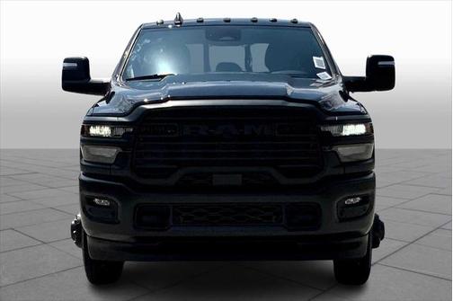 2025 RAM 3500 Tradesman Crew Cab 4x4 8' Box