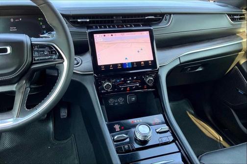 2022 Jeep Grand Cherokee 4xe Overland