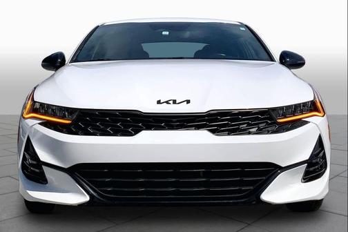 Glacial White Pearl 2022 Kia K5 GT-Line