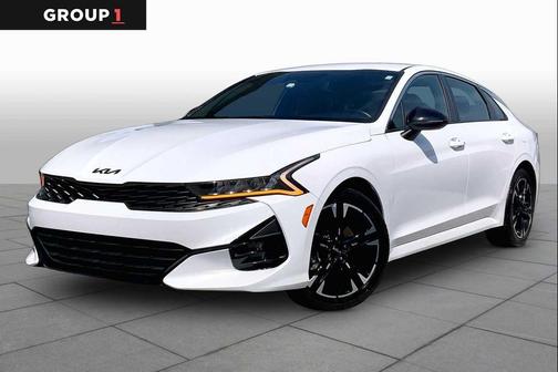 Glacial White Pearl 2022 Kia K5 GT-Line