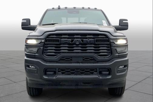 2026 RAM 2500 Tradesman Crew Cab 4x4 6'4' Box