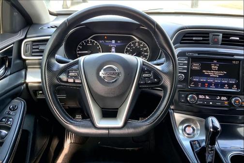 2022 Nissan Maxima SV Xtronic CVT
