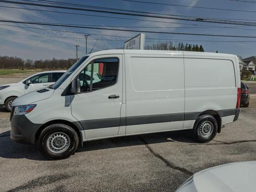 2021 Mercedes-Benz Sprinter 2500 Standard Roof