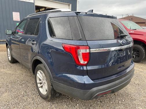 2017 Ford Explorer Base