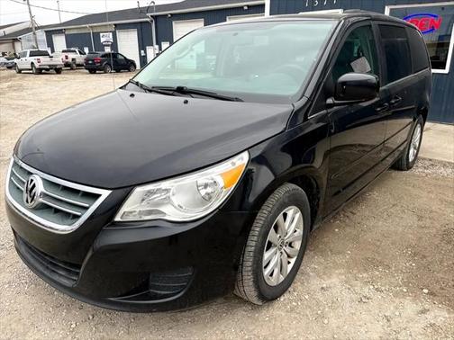 2012 Volkswagen Routan SE