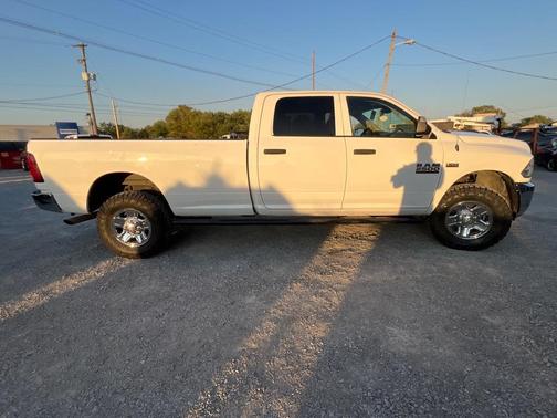 2018 RAM 2500 Tradesman Crew Cab 4x4 8' Box