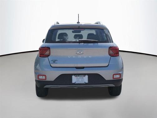Shimmering Silver 2026 Hyundai VENUE SEL