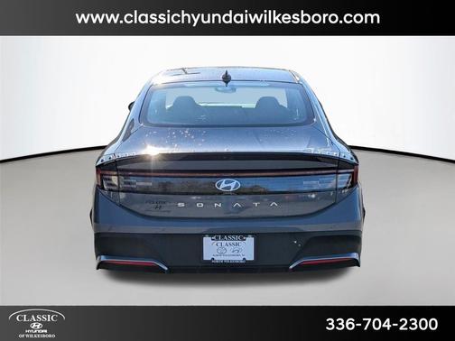 2025 Hyundai SONATA SE