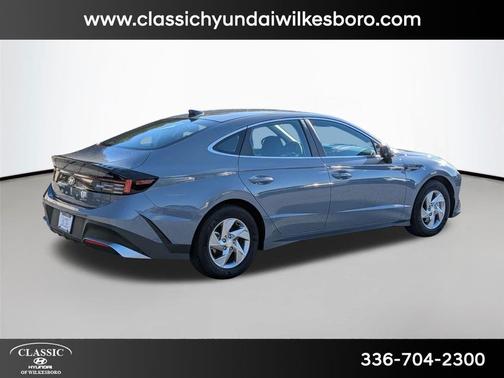 2025 Hyundai SONATA SE