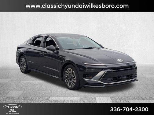 2024 Hyundai SONATA Hybrid SE