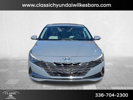 2022 Hyundai ELANTRA Limited