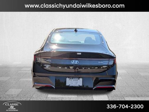 2025 Hyundai SONATA Hybrid SE