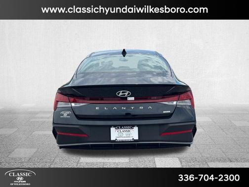 2025 Hyundai ELANTRA HEV SEL Sport