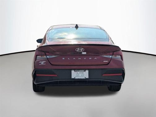 2025 Hyundai ELANTRA HEV SEL Sport