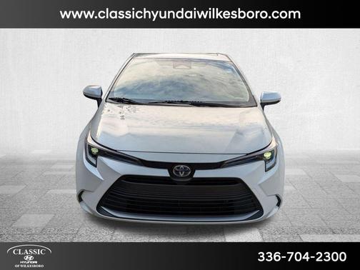 2025 Toyota Corolla Hybrid SE