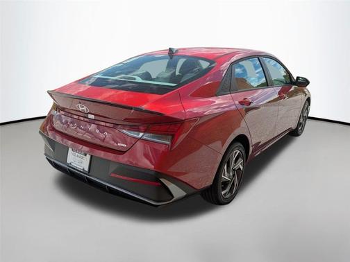 2025 Hyundai ELANTRA HEV SEL Sport