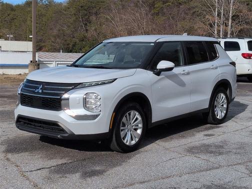 2025 Mitsubishi Outlander ES 2.5 S-AWC