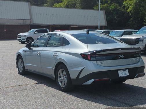 Aero Silver 2026 Hyundai SONATA SE