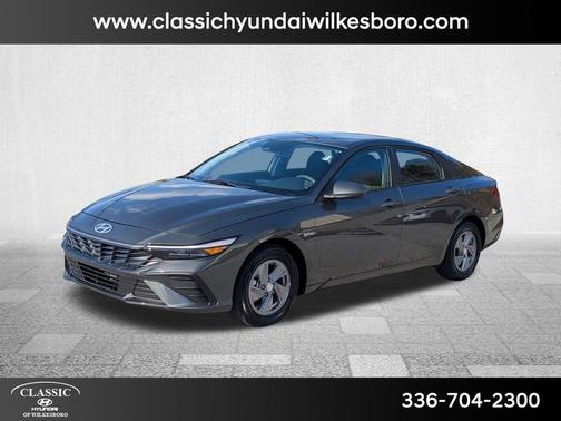 Amazon Gray 2025 Hyundai ELANTRA SE