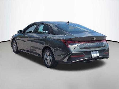 Amazon Gray 2025 Hyundai ELANTRA SE