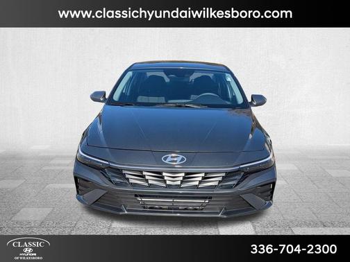 Amazon Gray 2025 Hyundai ELANTRA SE