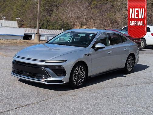 2024 Hyundai SONATA Hybrid SE