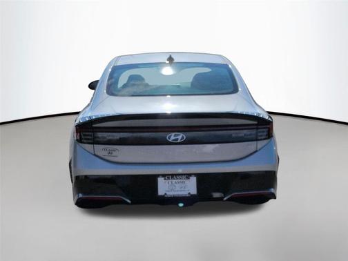 2024 Hyundai SONATA Hybrid SE