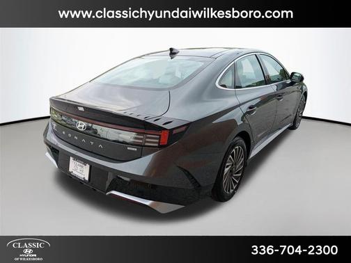 2025 Hyundai SONATA Hybrid Limited