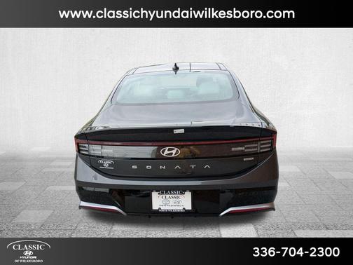 2025 Hyundai SONATA Hybrid Limited