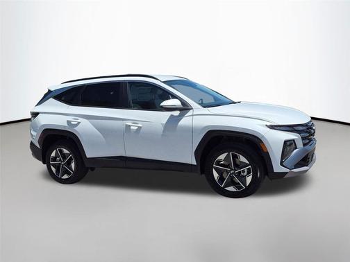 CREAMY WHITE 2026 Hyundai TUCSON Hybrid SEL Convenience