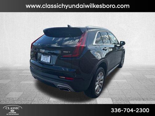 2023 Cadillac XT4 Premium Luxury