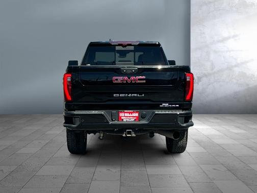 2024 GMC Sierra 2500 Denali