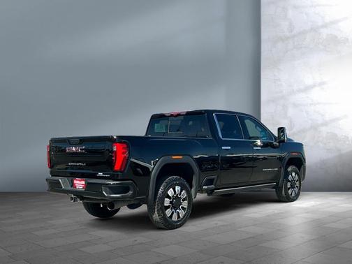 2024 GMC Sierra 2500 Denali
