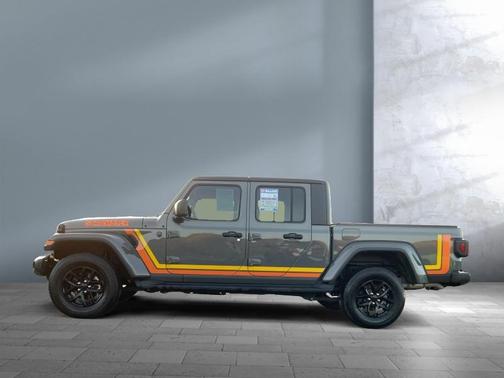 2022 Jeep Gladiator Sport