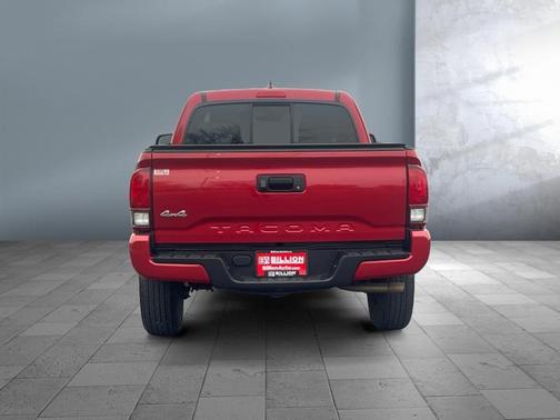 2018 Toyota Tacoma SR