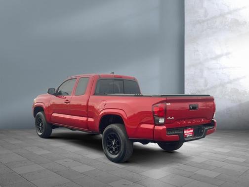 2018 Toyota Tacoma SR