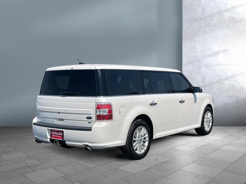 White 2018 Ford Flex SEL