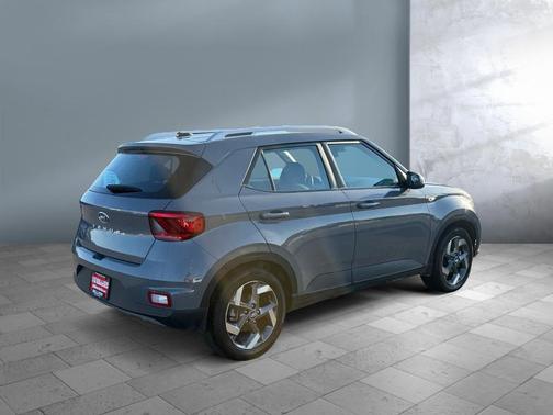 2023 Hyundai VENUE SEL
