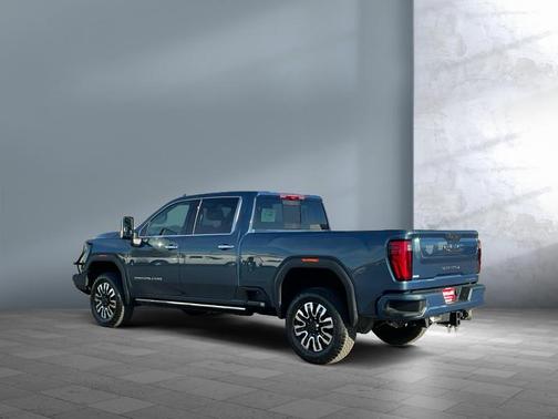 2025 GMC Sierra 3500 Denali