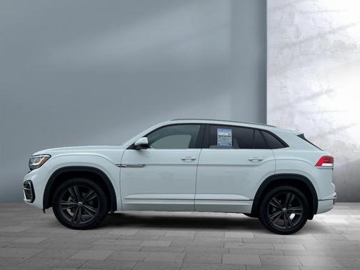 White 2021 Volkswagen Atlas Cross Sport 3.6L V6 SE w/Technology R-Line