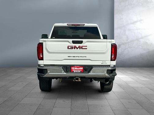 2022 GMC Sierra 2500 SLT