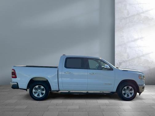 Bright White Clearcoat 2021 RAM 1500 Laramie