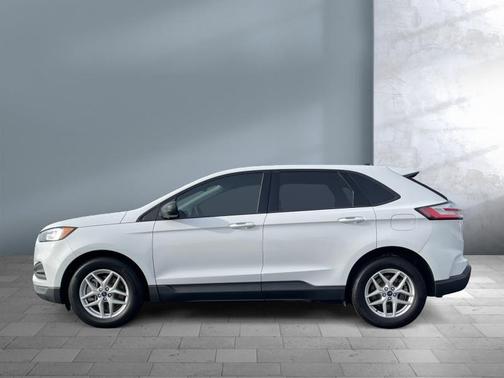 2021 Ford Edge SE