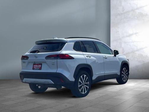 2024 Toyota Corolla Cross XLE