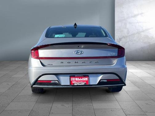 2023 Hyundai SONATA Hybrid SE